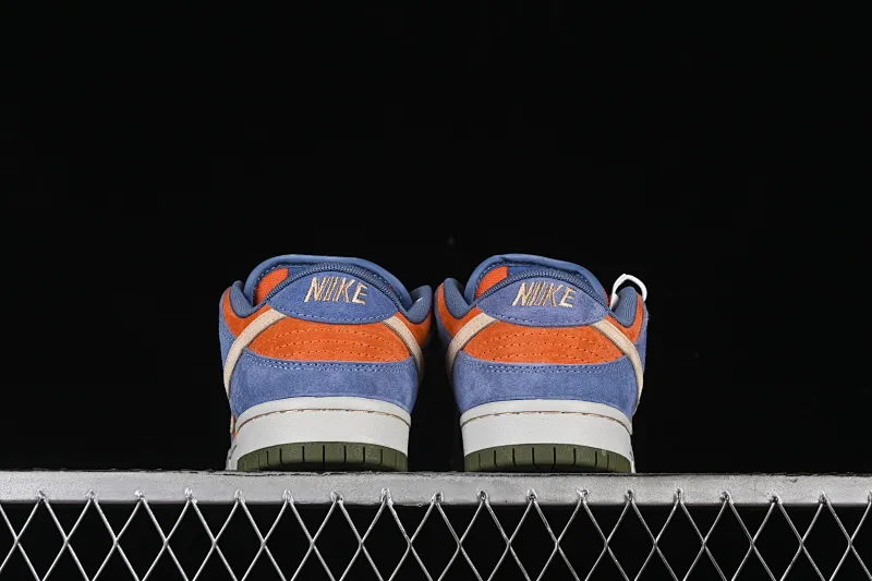 All Categories Nk SB Dunk Series Nk SB Dunk Low Low-top sneakers Nk SB Dunk Low "Light Carbon/Monarch" Maillard style low-top casual sneakers HF3063-002